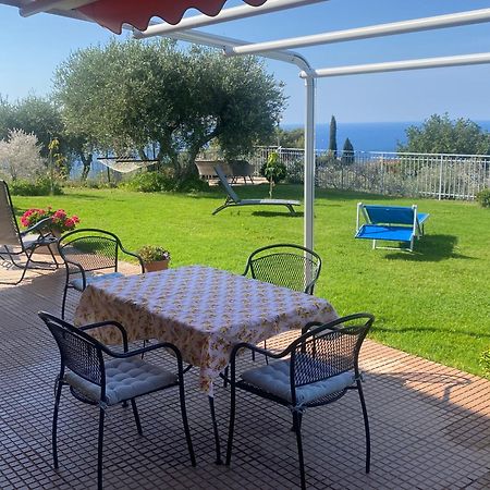 Casa Vista Mare - Superb Garden And Parking Included Villa Imperia Exterior photo