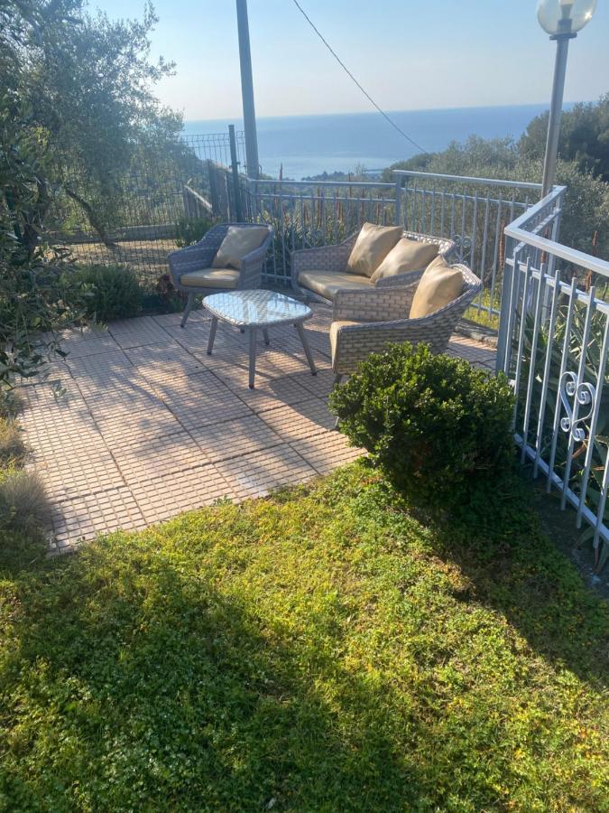 Casa Vista Mare - Superb Garden And Parking Included Villa Imperia Exterior photo