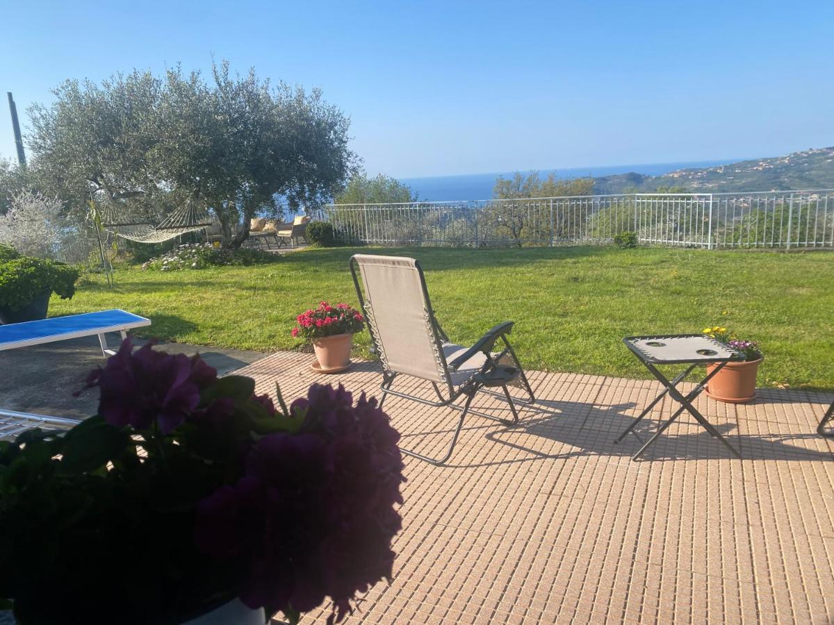 Casa Vista Mare - Superb Garden And Parking Included Villa Imperia Exterior photo