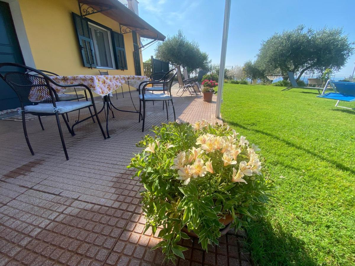 Casa Vista Mare - Superb Garden And Parking Included Villa Imperia Exterior photo