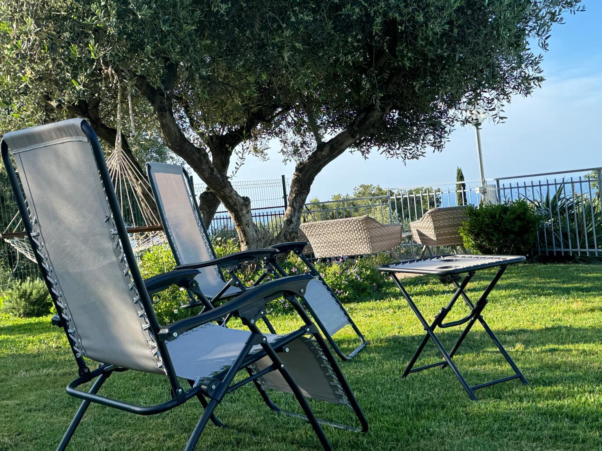 Casa Vista Mare - Superb Garden And Parking Included Villa Imperia Exterior photo