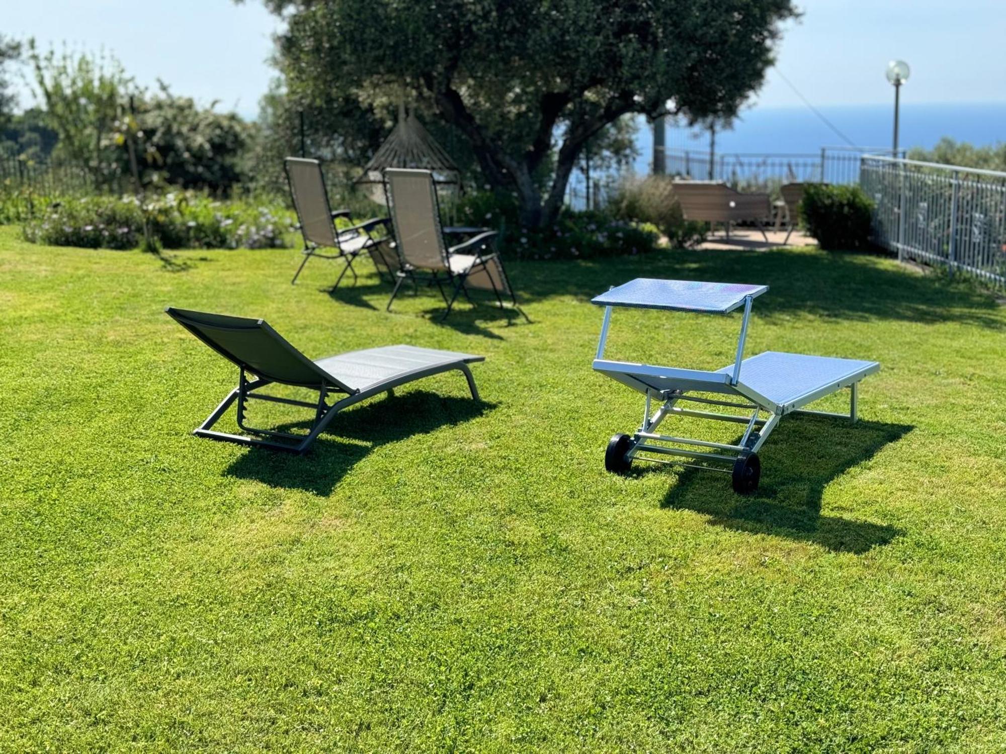Casa Vista Mare - Superb Garden And Parking Included Villa Imperia Exterior photo